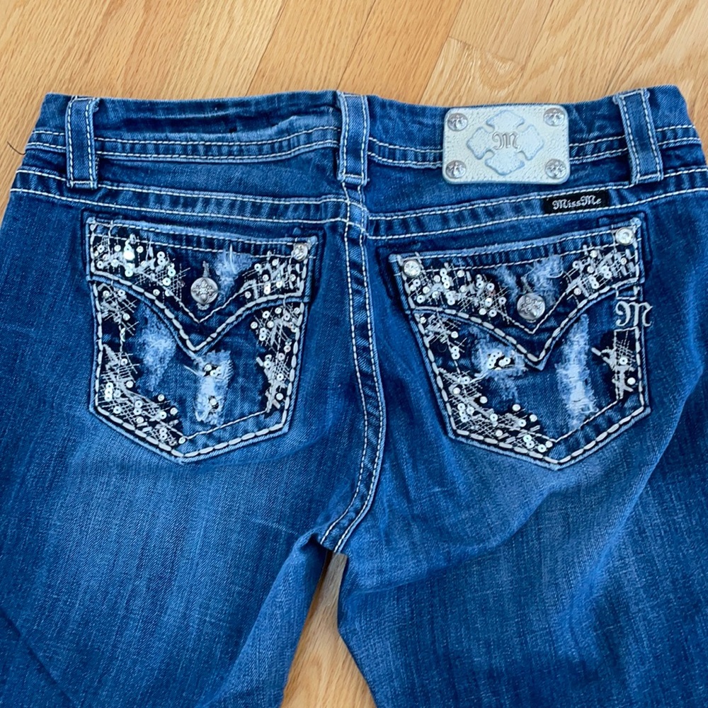MissMe 💙 Mid Rise Easy Boot Jeans